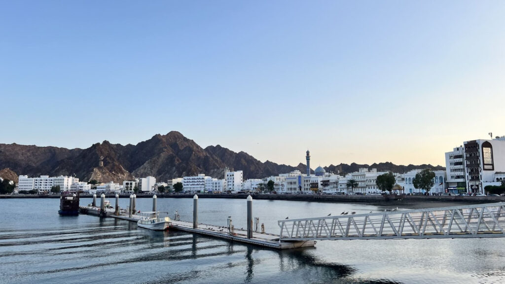 Der alte Hafen von Mutrah in Oman
