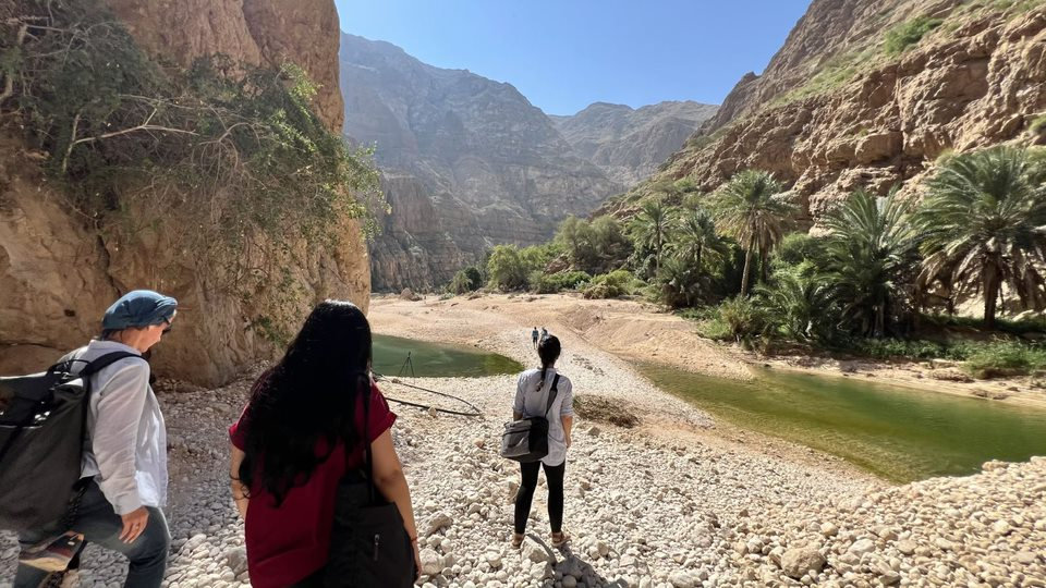 Türkisfarbenes Wasser im Wadi Shab